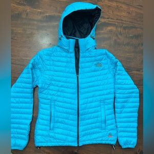 Size S Teal North Face Women’s Down Jacket with Hoodie Like New